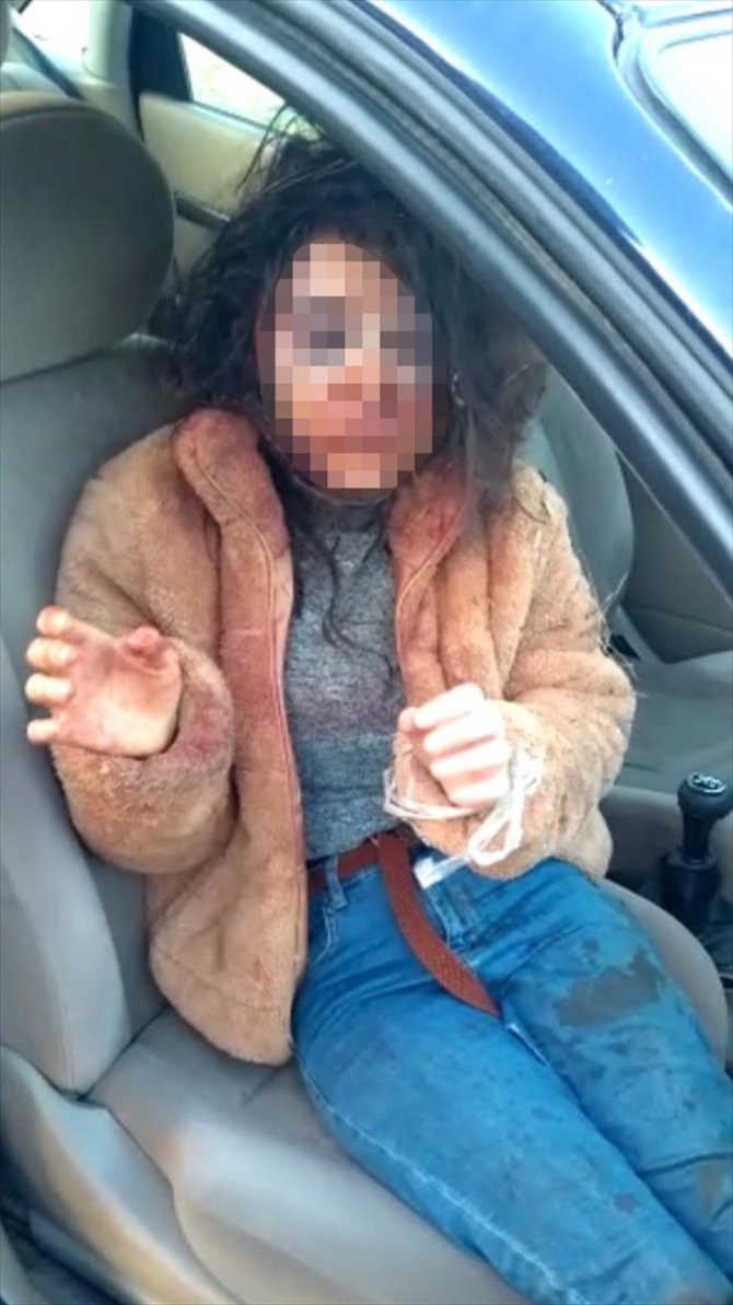 GÜNCELLEME - Polis sandığı kişinin kaçırıp darbettiği genç kız hastaneye kaldırıldı