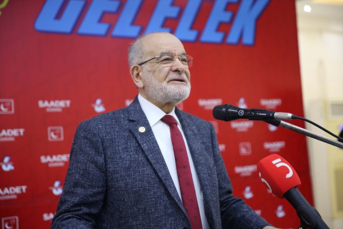 Temel Karamollaoğlu, partisinin Edirne'deki il kongresinde konuştu: