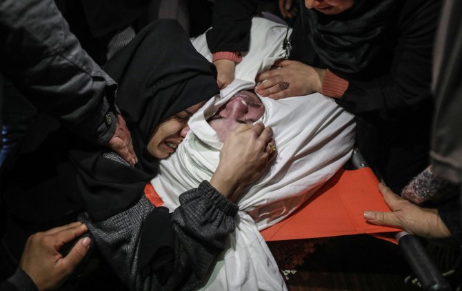 Gazze'deki gösterilerde yaralanan Filistinli 2 yıl sonra şehit oldu