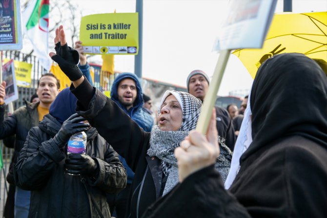 Abdulfettah es-Sisi Londra'da protesto edildi