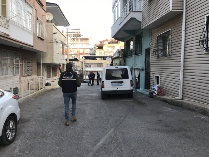 GÜNCELLEME 2 - İzmir'de eski eşi tarafından darbedilip tüfekle vurulan kadın öldü
