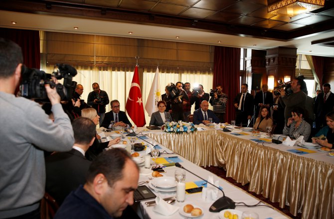 Meral Akşener, basın kuruluşlarının Ankara temsilcileriyle bir araya geldi (1)