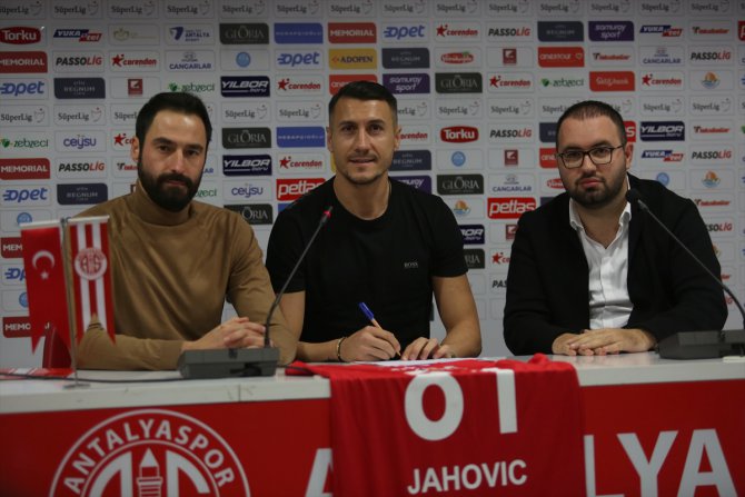 Antalyaspor, Adis Jahovic'i transfer etti