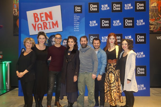 "Ben Varım" müzikli oyununun ilk gösterimi Ataşehir'de yapıldı