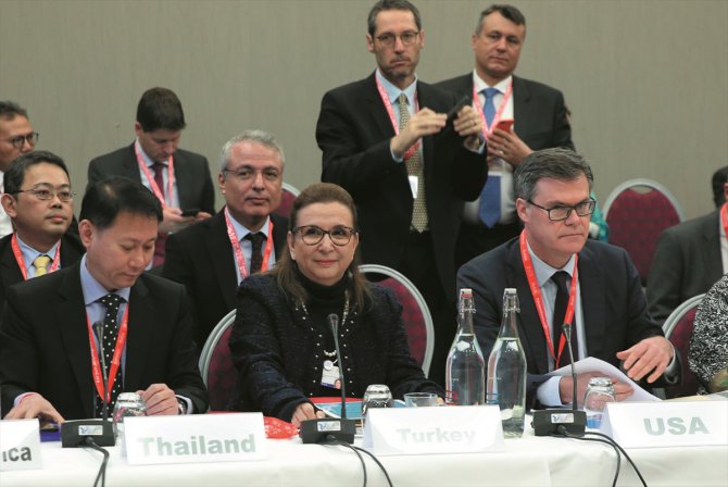Ticaret Bakanı Ruhsar Pekcan, Davos'ta DTÖ toplantılarına katıldı