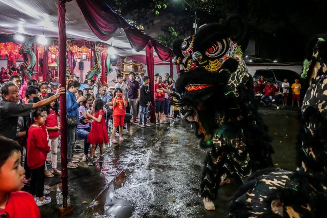 Endonezya'da yaşayan Çinliler "Fare Yılı"nı kutluyor