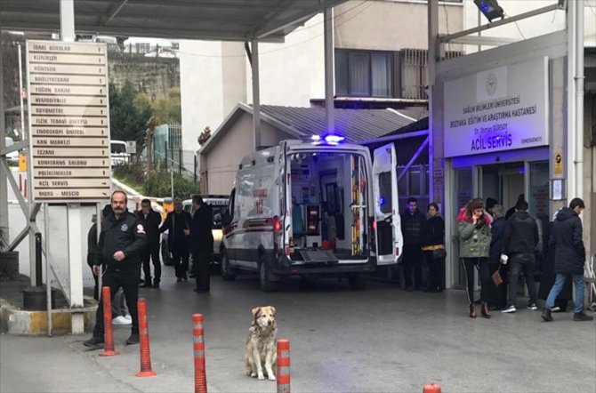 İzmir'de 4. kattaki evinin balkonundan düşen kişi öldü