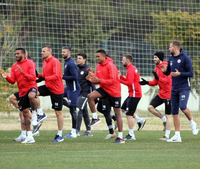 Antalyaspor, İttifak Holding Konyaspor maçı hazırlıklarına başladı