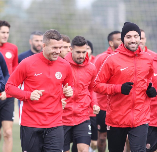 Antalyaspor, İttifak Holding Konyaspor maçı hazırlıklarına başladı