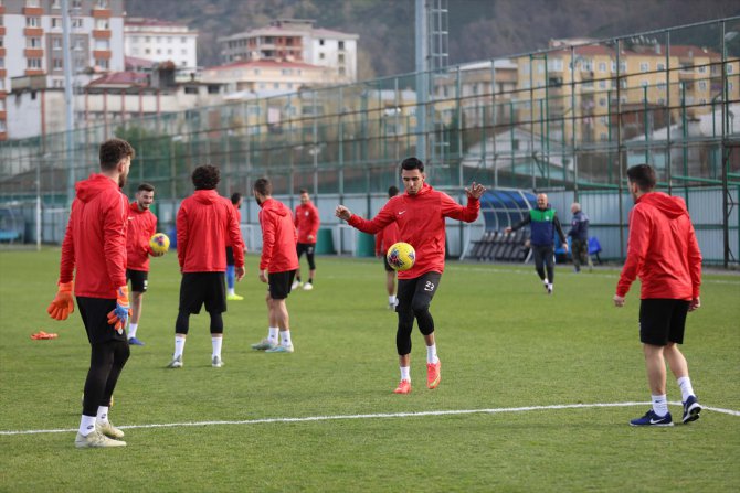 Çaykur Rizesporlu futbolcu Abdullah Durak: "Biz doğru oynayan bir takımız"