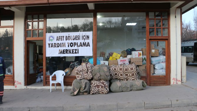 Erzurum'dan Elazığ ve Malatya'daki depremzedelere tır dolusu yardım malzemesi gönderildi