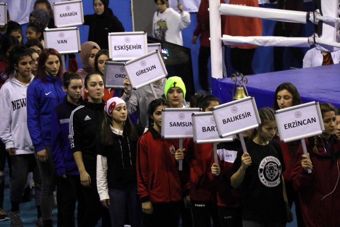 Genç, Yıldız ve Üst Minik Kızlar Türkiye Ferdi Boks Şampiyonası, Çankırı'da başladı
