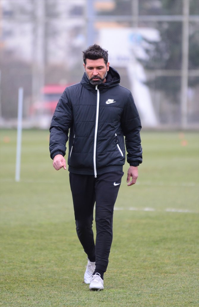 Giresunspor Teknik Direktörü Hakan Kutlu: "Belki de Hatayspor karşılaşması sezonun maçı olacak"