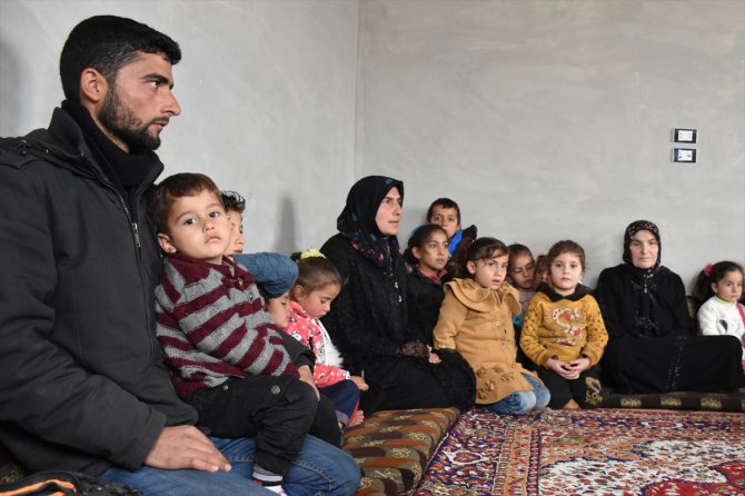 Elazığ'da gönülleri fetheden Suriyeli Mahmud'un İdlib'deki ailesi evsiz kaldı