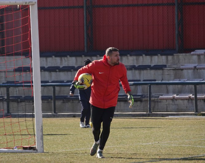 Gençlerbirliği'nin yeni transferi Nordfeldt: "Penaltı kurtarmak ayrı bir sevinç"