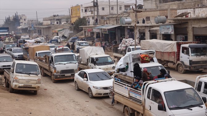 İdlib'de 2 günde 40 bin sivil daha yerinden edildi