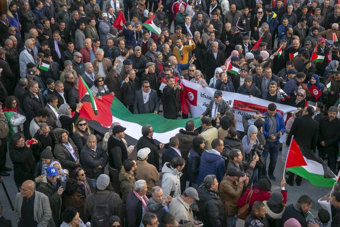 Tunus'ta ABD'nin sözde barış planı protesto edildi