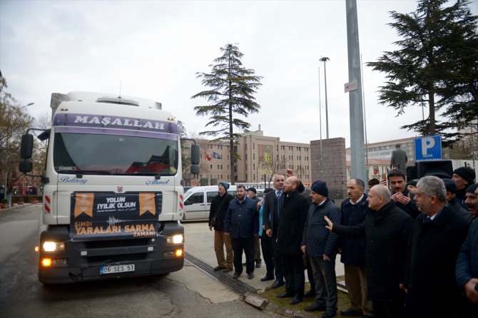 Eskişehir'den depremzedelere 2 tır yardım malzemesi gönderildi