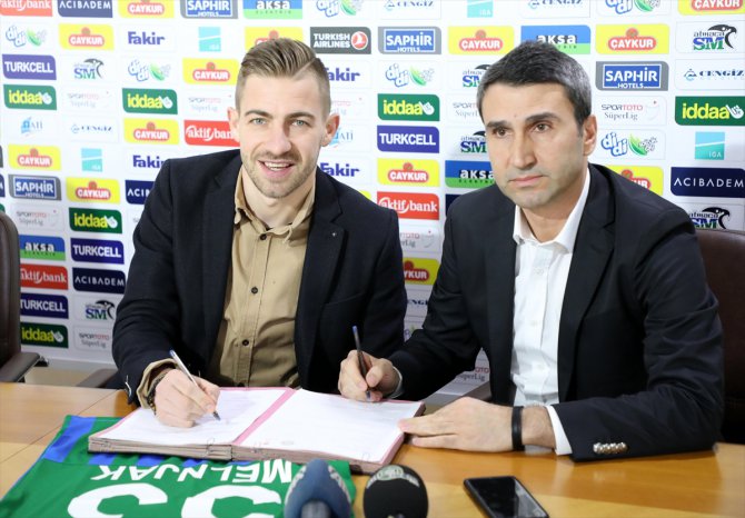 Çaykur Rizespor, Dario Melnjak'ın sözleşmesini 2022'ye kadar uzattı