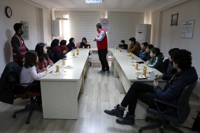 Kırklareli'nde uluslararası öğrencilere "çocuk hakları" eğitimi verildi