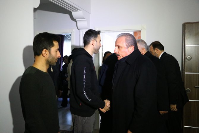 TBMM Başkanı Şentop, uçak kazasında yaşamını yitiren Koşar'ın ailesini ziyaret etti