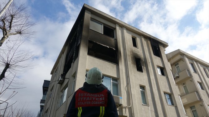 GÜNCELLEME - Bakırköy'de evde çıkan yangın söndürüldü