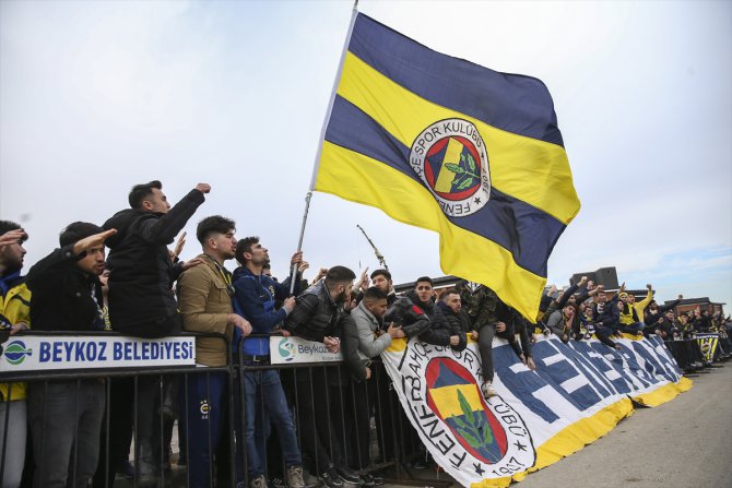 Fenerbahçeli taraftarlardan TFF ve MHK yönetimine istifa çağrısı