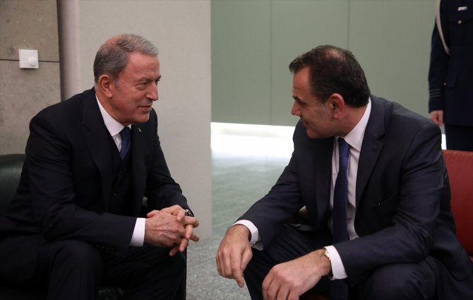 Hulusi Akar, Yunan Savunma Bakanı ile görüştü