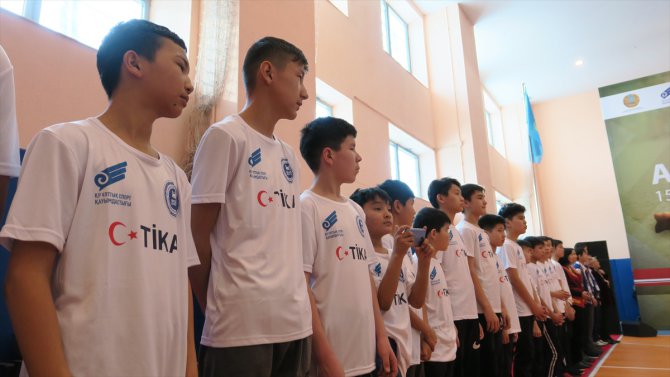 Kazakistan'da geleneksel oyun aşık kupası yapıldı