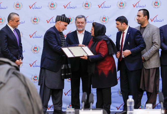 Afganistan Cumhurbaşkanı seçilen Eşref Gani, mazbatasını aldı