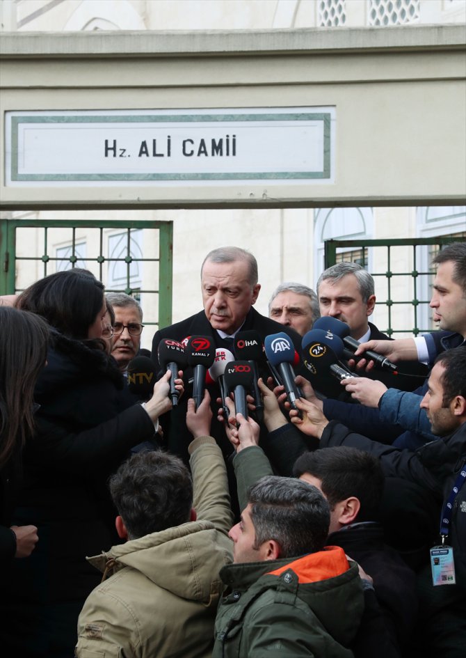 Cumhurbaşkanı Erdoğan, gazetecilerin sorularını yanıtladı: (1)