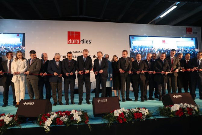 Cumhurbaşkanı Erdoğan İzmir'de seramik fabrikası açtı: