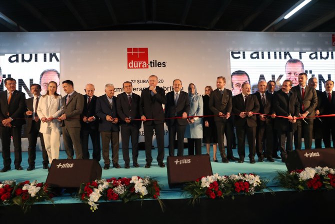 Cumhurbaşkanı Erdoğan İzmir'de seramik fabrikası açtı: