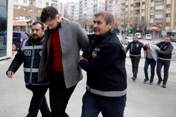 Konya'da pompalı tüfekle kuyumcu soyan iki şüpheli yakalandı