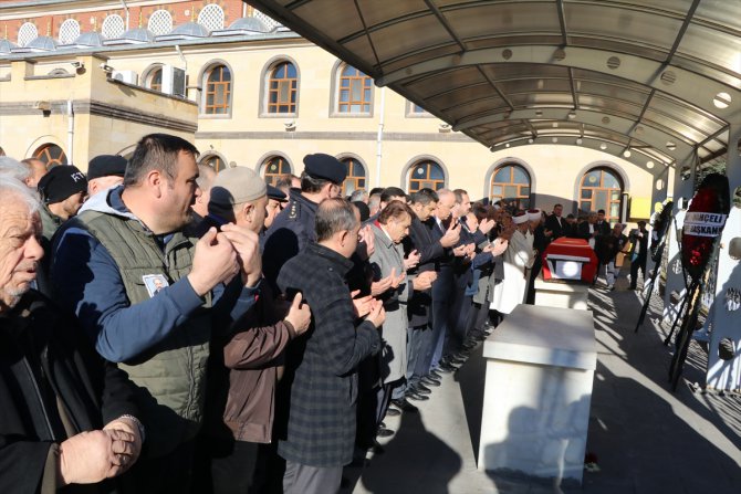 Eski MHP Milletvekili İrfan Keleş'in cenazesi Çankırı'da toprağa verildi