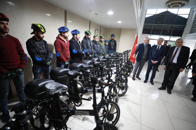 TİKA'dan Filistin Postane Müdürlüğüne elektrikli bisiklet desteği