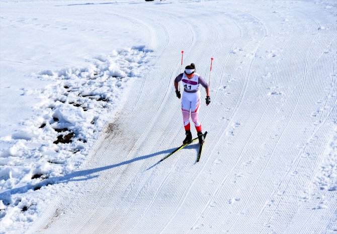 Üniversitelerarası Kayaklı Koşu Türkiye Şampiyonası Muş'ta sona erdi