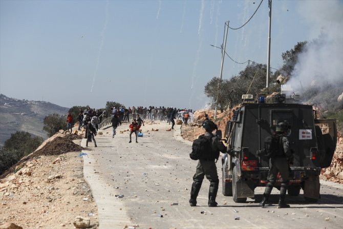 İsrail askerleri Batı Şeria'da 51 Filistinliyi yaraladı