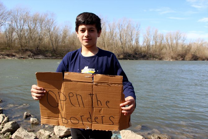 Edirne'de göçmen çocuklardan "sınırları açın" çağrısı