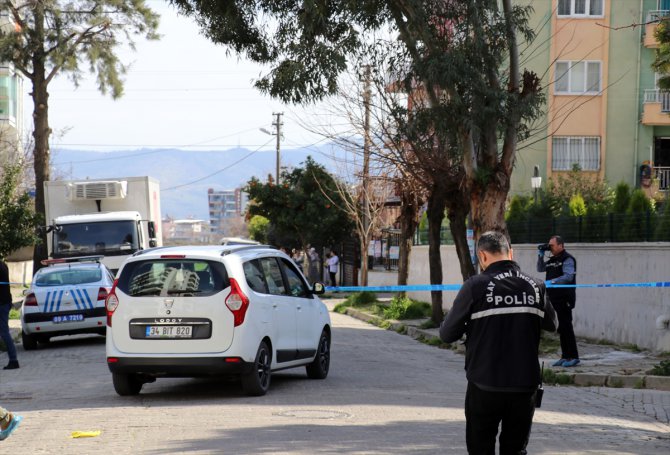 Aydın'da polis memuru, kadın meslektaşını öldürdü, annesini yaraladı