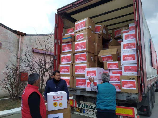 MHP'nin "göçmen kreşi" yardım tırı Edirne'ye ulaştı