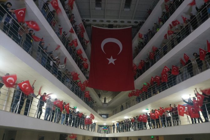 Öğrencilerden Bahar Kalkanı Harekatı'na katılan Mehmetçiğe destek