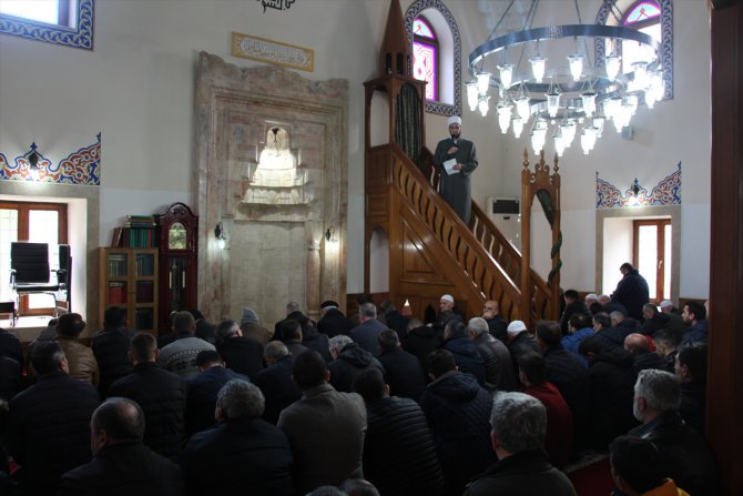 Kuzey Makedonya'da cuma hutbelerinde İdlib şehitleri için dua edildi