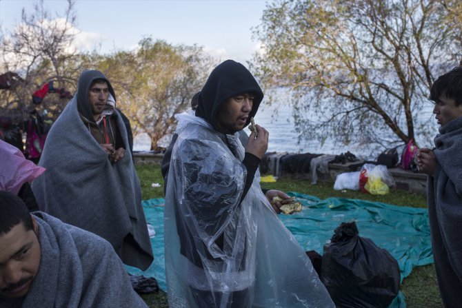 Yunan Sahil Güvenlik sığınmacı botlarına ateş etti, batırmaya çalıştı