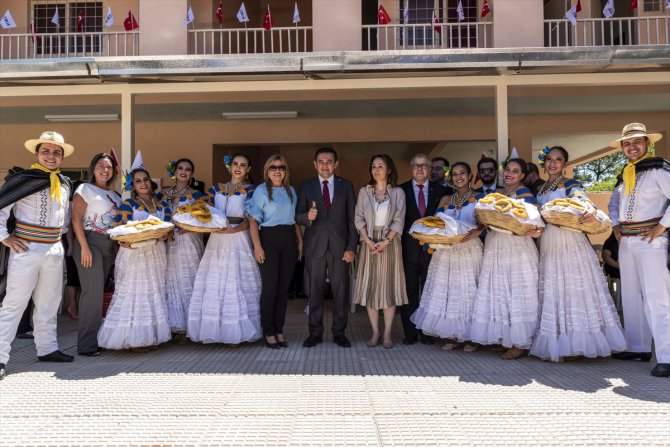 TİKA’dan Paraguay’da eğitime destek