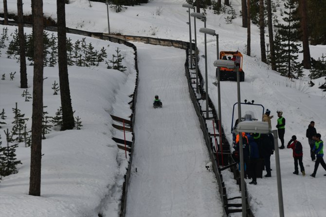 Kulüpler Arası Natürel Kızak Türkiye Şampiyonası Kars'ta sürüyor