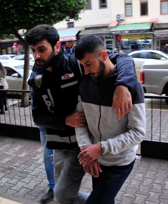 Adana'da yasa dışı silah ticareti operasyonunda yakalanan 6 şüpheli serbest bırakıldı
