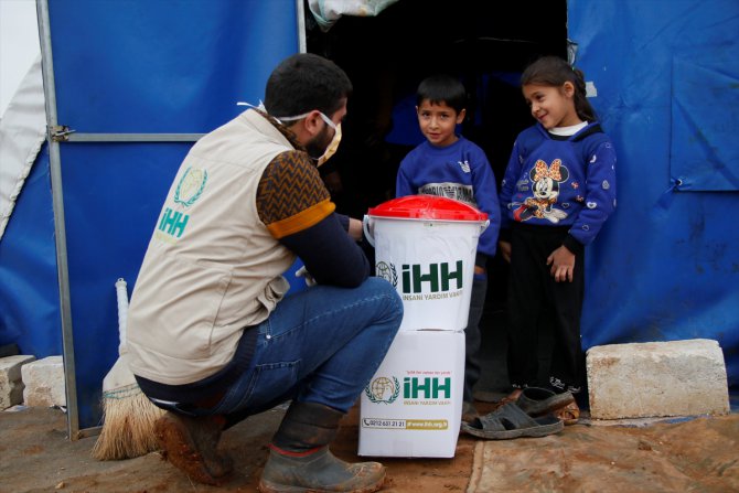 İHH'dan Suriye'de yeni tip koronavirüse karşı tedbirler