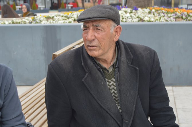 Afyonkarahisar'da 65 yaş ve üstü bazı vatandaşlar yasaklara kulak asmadı