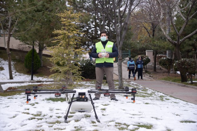 Ankara'nın Pursaklar ilçesinde dron ile dezenfeksiyon çalışması başlatıldı